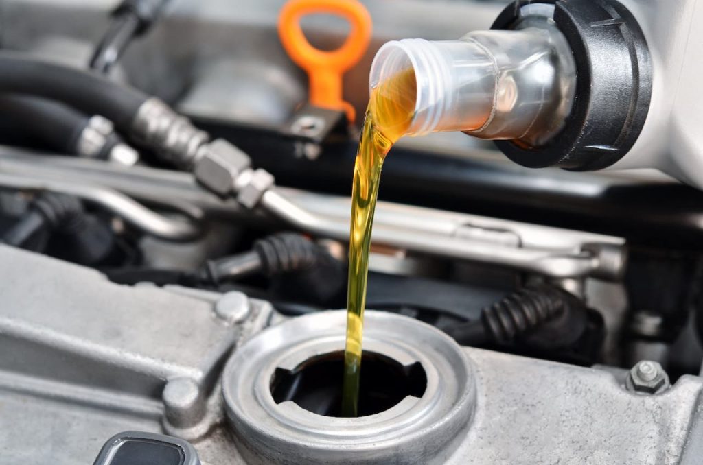 Dispensado de aceite para automóvil premium-asteclub